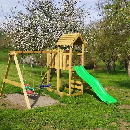 Na Jablonci Venkovský dům *